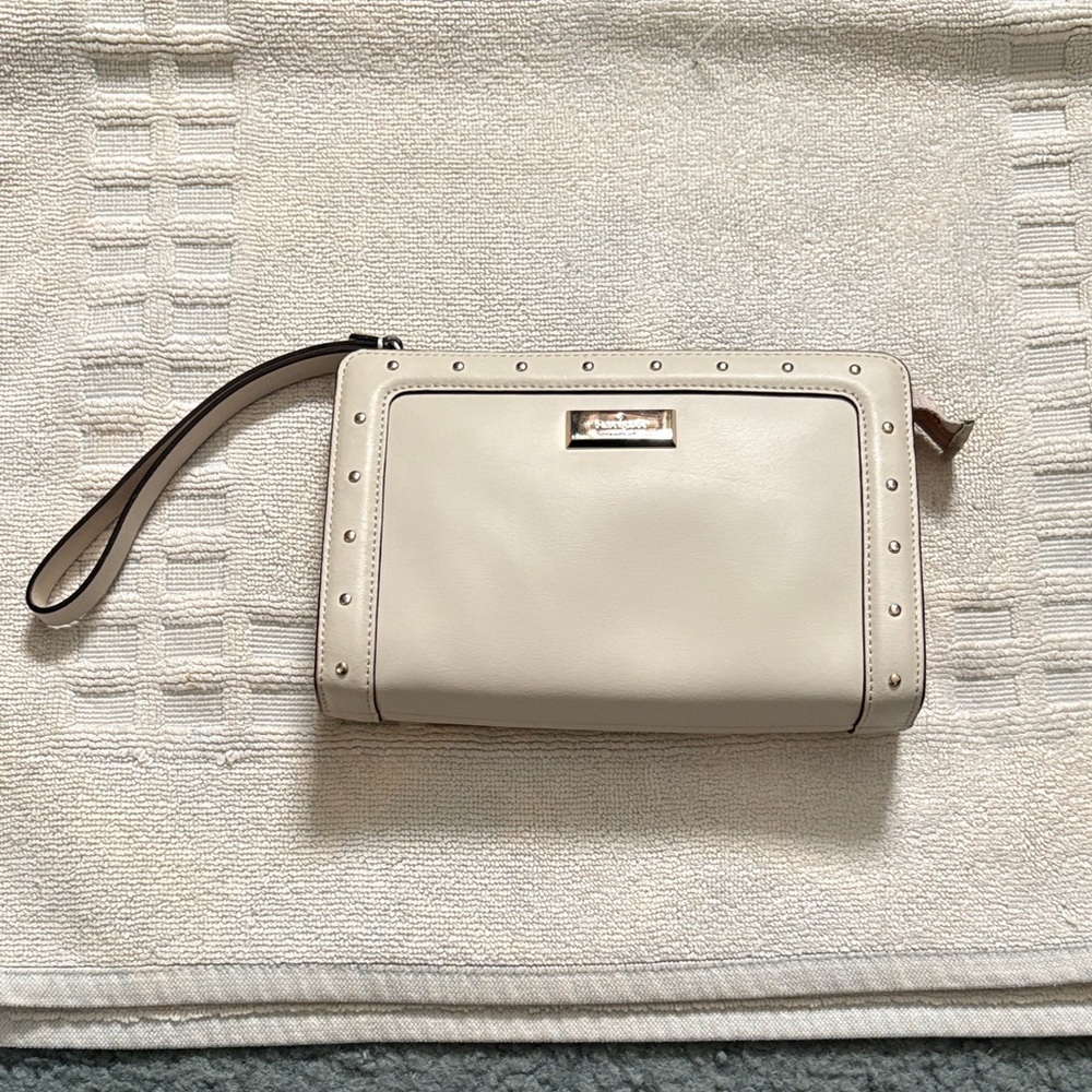 Kate Spade Chic Cream Wristlet Clutch